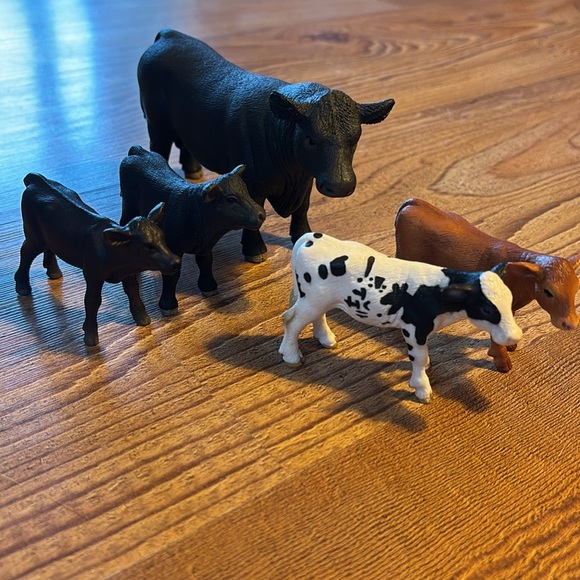 Large lot of Schleich Farm Animal Figures - Picture 6 of 7